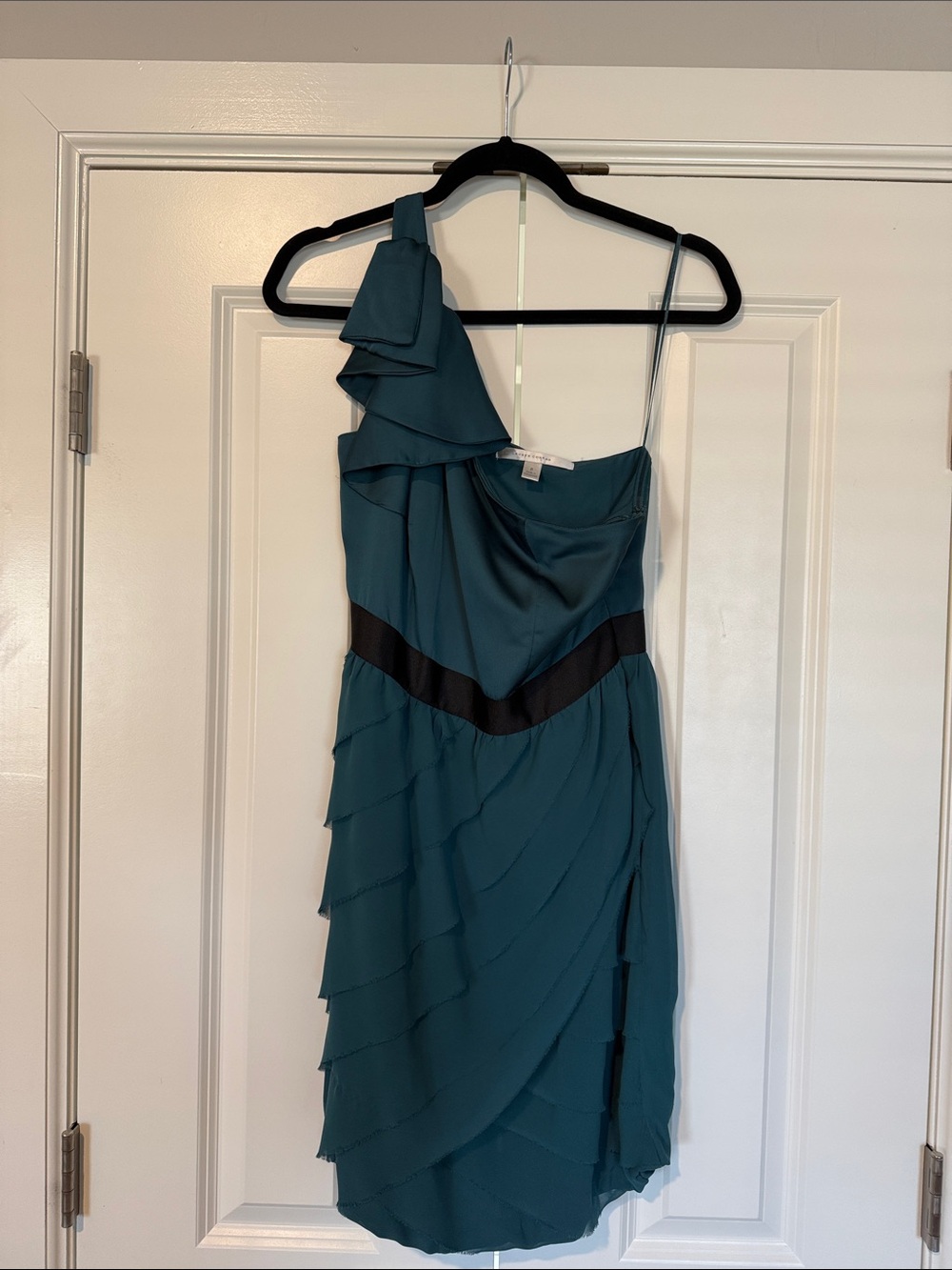 Teal One-Shoulder Layered Cocktail Dress with Black Waist Detail